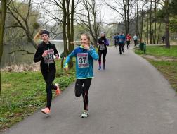 Během ke zdraví, ale také pomoc potřebným