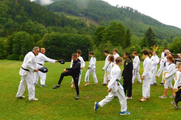 TAEKWONDO W.T.F. Havířov z.s. - Soustředění chata DUKLA v Čeladné pro sportovce děti a mládež